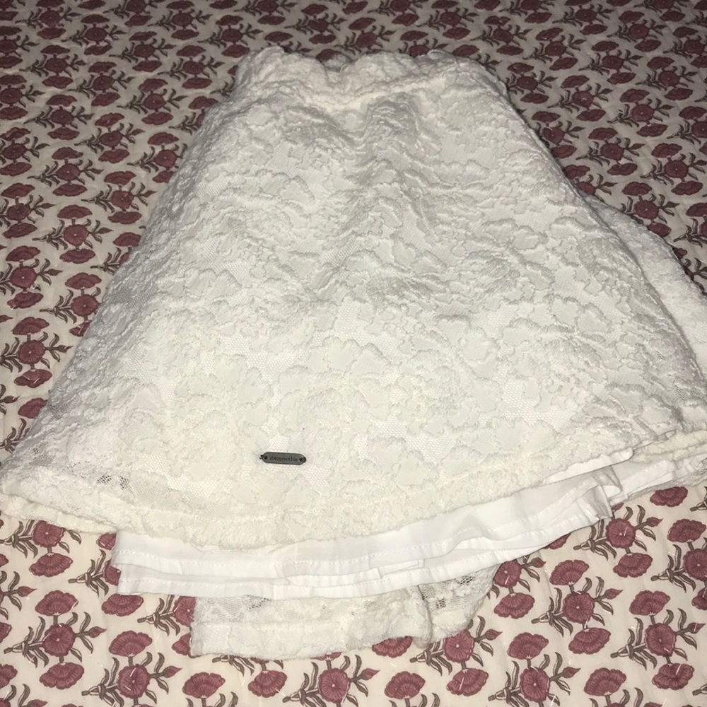 Really cute lace Abercrombie kids circle skirt